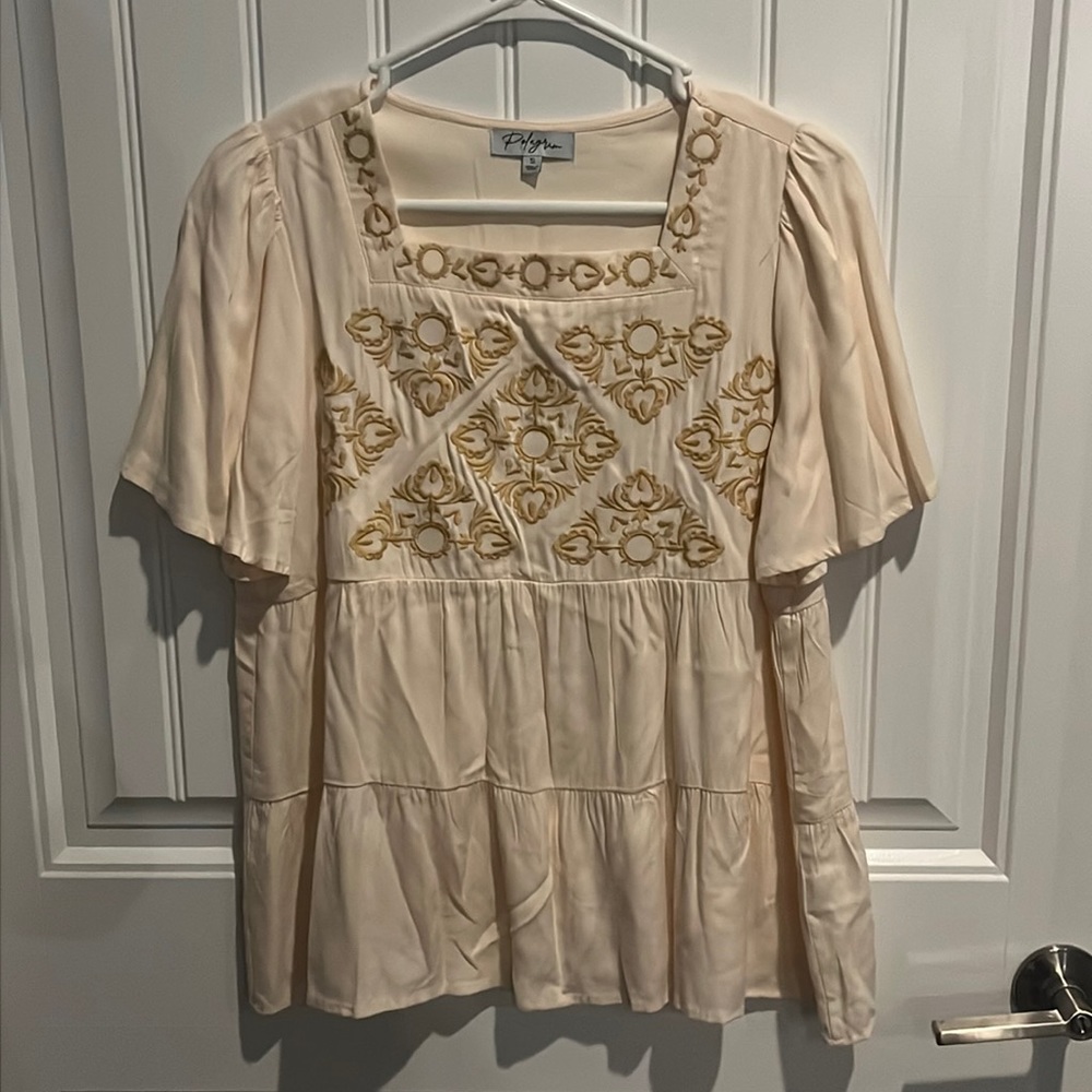 Square neck tiered top